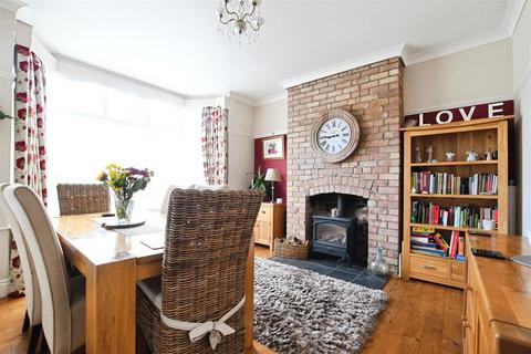 3 bedroom semi-detached house for sale, Etherington Road, Hull
