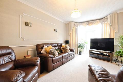 3 bedroom semi-detached house for sale, Etherington Road, Hull