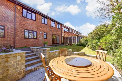5 bedroom detached house for sale, Rocks Close, East Malling, Kent