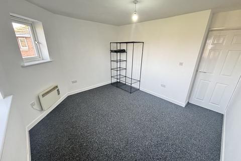 2 bedroom flat to rent, Oliver Street, RUGBY