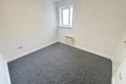 2 bedroom flat to rent, Oliver Street, RUGBY