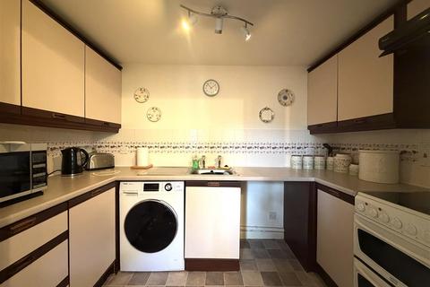 1 bedroom apartment for sale, Baptist Fold, Bradford BD13