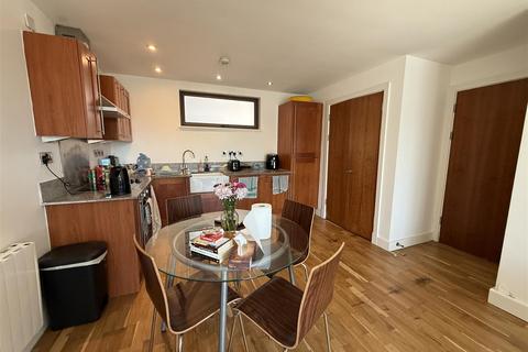 2 bedroom apartment for sale, Advent 2/3, 1 Isaac Way, Ancoats