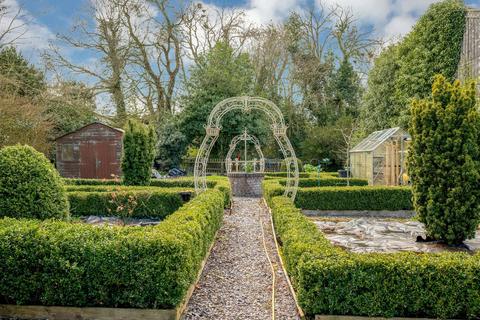 5 bedroom detached house for sale, 4 Town End, Somerby, LE14