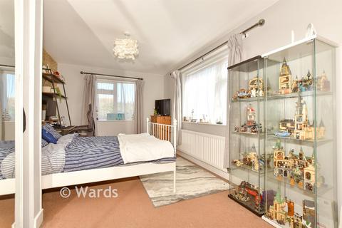 5 bedroom semi-detached house for sale, Holmscroft Road, Beltinge, Herne Bay, Kent