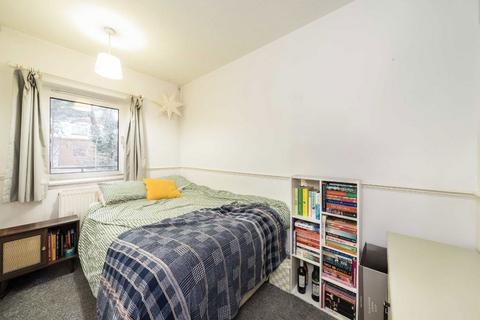 3 bedroom flat for sale, Nightingale Lane, London SW12