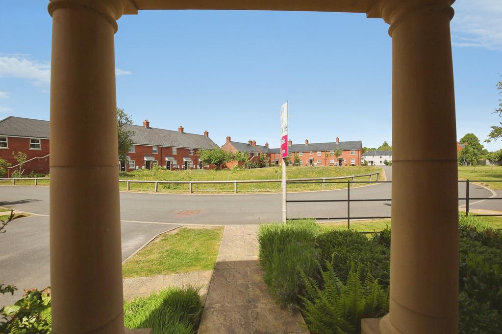 House in Wallingford - View 2