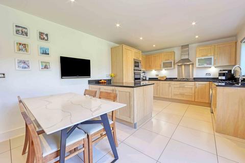 4 bedroom detached house for sale, Henden Mews, Maidenhead, SL6