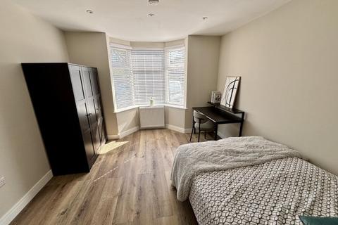 4 bedroom house share to rent, Lower Court Road
