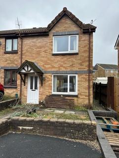 3 bedroom semi-detached house to rent, Clos Cadno, Cwmrhydyceirw SA6