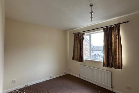 3 bedroom semi-detached house to rent, Clos Cadno, Cwmrhydyceirw SA6