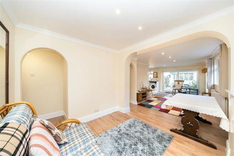 2 bedroom bungalow for sale, Occupation Lane, London SE18