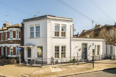 2 bedroom flat for sale, Stanley Grove, London SW8