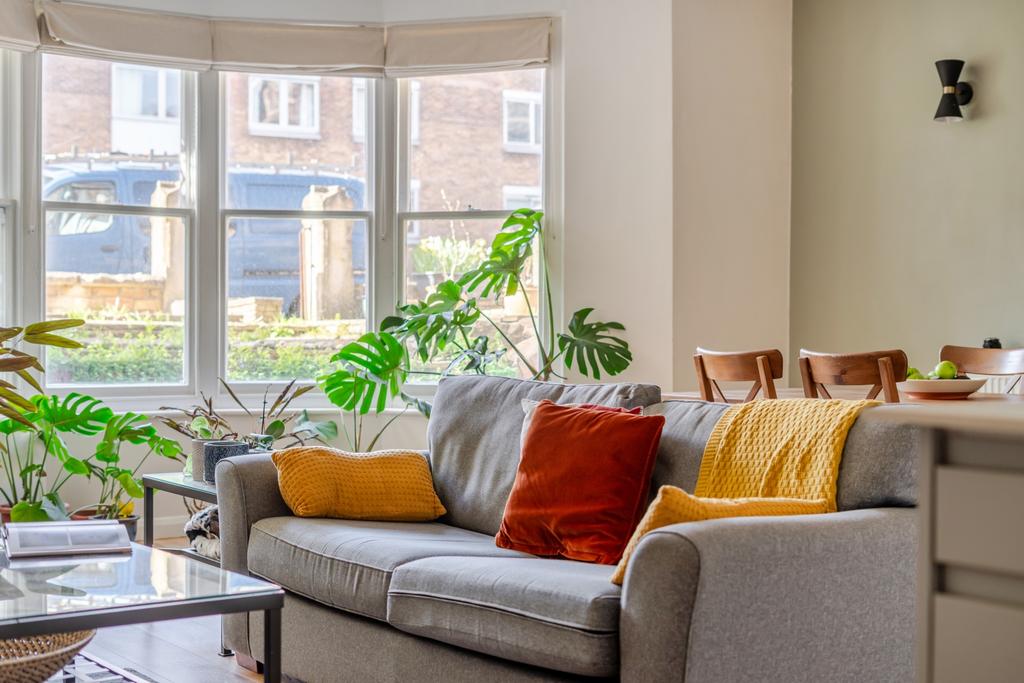 Apartment in Bristol - View 3