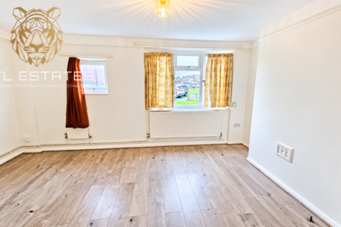 Studio for sale, Wisbeach Road, Croydon CR0