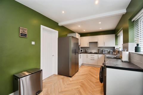 3 bedroom terraced house for sale, Princes Avenue, Hull HU12
