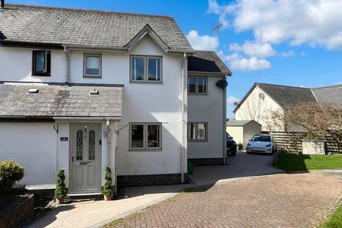 3 bedroom semi-detached house for sale, Primrose Close, Cowbridge, CF71
