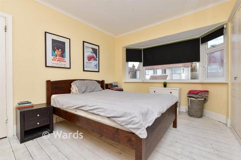 4 bedroom semi-detached house for sale, Wellesley Road, Margate CT9