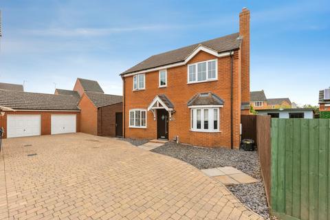4 bedroom detached house for sale, Kedleston Road, Grantham