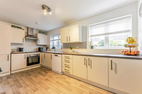4 bedroom detached house for sale, Kedleston Road, Grantham