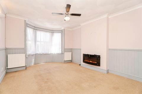 3 bedroom end of terrace house for sale, Queens Road, FAKENHAM