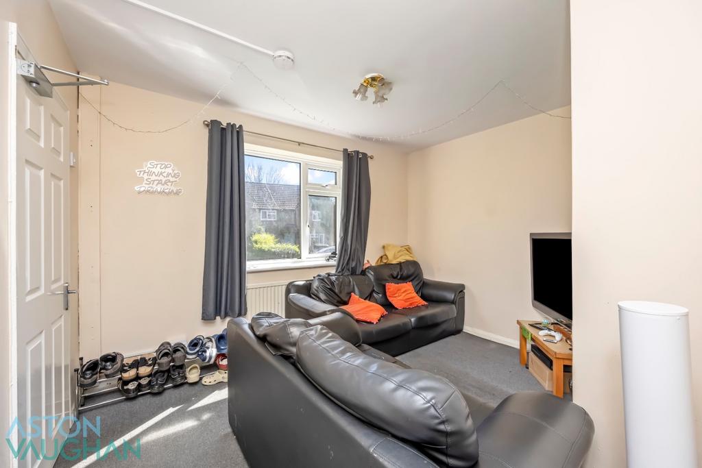 House in Brighton, Bevendean - More