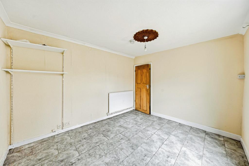 Walk-in wardrobe
