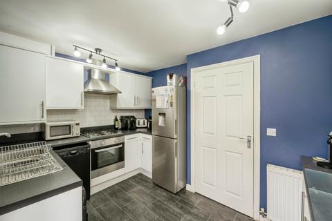 3 bedroom semi-detached house for sale, Whimbrel Chase, Scunthorpe