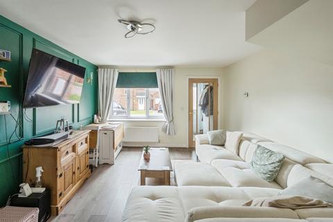3 bedroom semi-detached house for sale, Whimbrel Chase, Scunthorpe