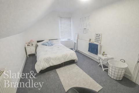 3 bedroom terraced house to rent, 168b Musters Road, West Bridgford, Nottingham, NG2 7AA