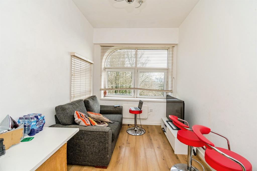 Millbrook Road East, SOUTHAMPTON - Mynd 2