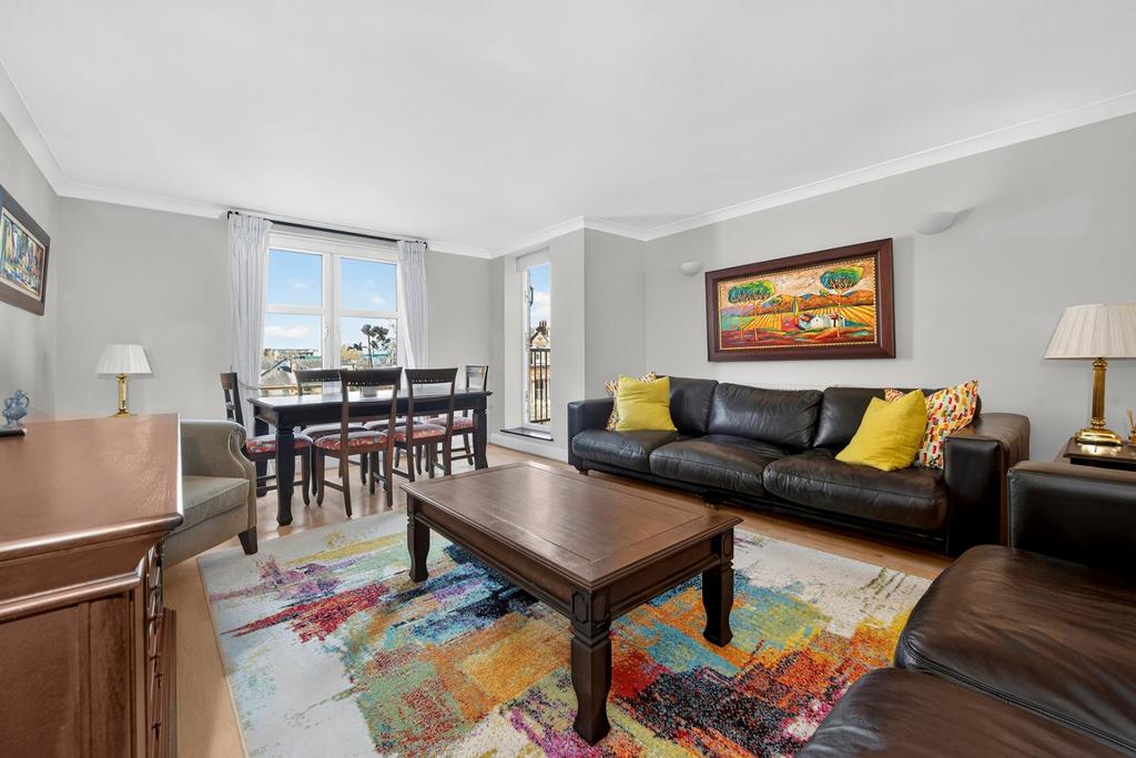 Apartment in London - View 2