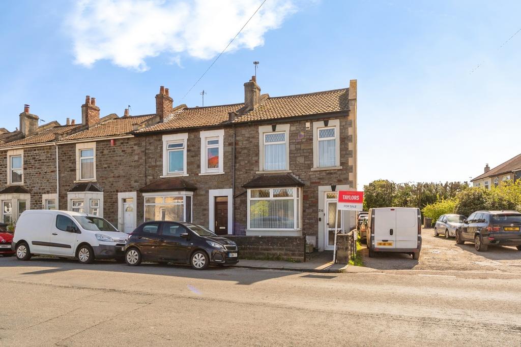 3 bedroom end of terrace house for sale