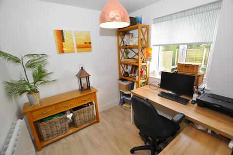 4 bedroom detached house for sale, Parc Clomendy, Llansteffan, Carmarthenshire