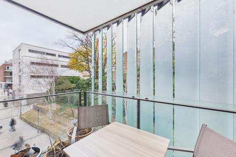 2 bedroom flat for sale, Wingate Square, Clapham, London, SW4