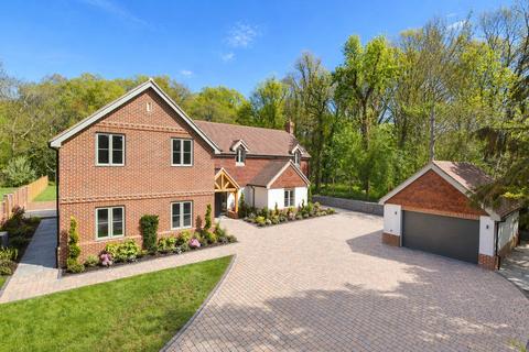 undefined, Woods End, East Horsley, KT24