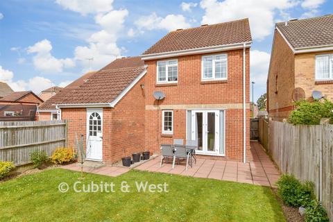 3 bedroom detached house for sale, Capstan Drive, Littlehampton BN17