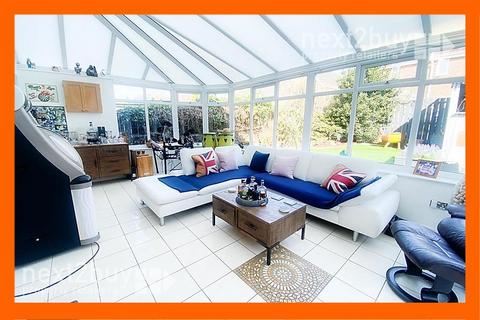 4 bedroom detached house for sale, Segedunum Crescent, St Peters Park, Wallsend