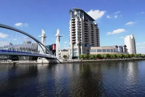 2 bedroom apartment to rent, The Quays, Salford M50