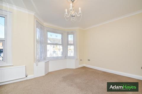 3 bedroom end of terrace house for sale, Glebe Road, London N3
