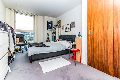 2 bedroom flat to rent, City Lofts, 94 The Quays, Salford, M50