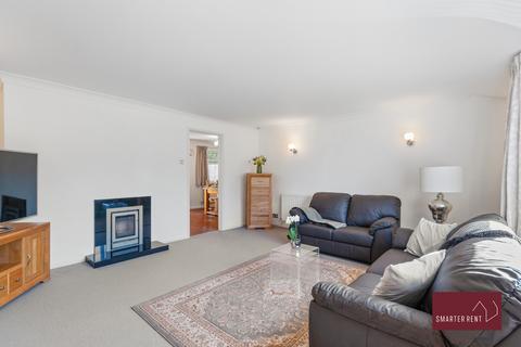 3 bedroom bungalow to rent, Birch Road, Finchampstead RG40