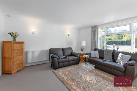 3 bedroom bungalow to rent, Birch Road, Finchampstead RG40