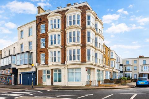 2 bedroom flat for sale, Cliff Terrace, Margate, Kent, CT9