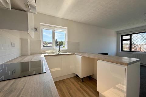 1 bedroom maisonette to rent, Red Lion Close, Tividale, Oldbury