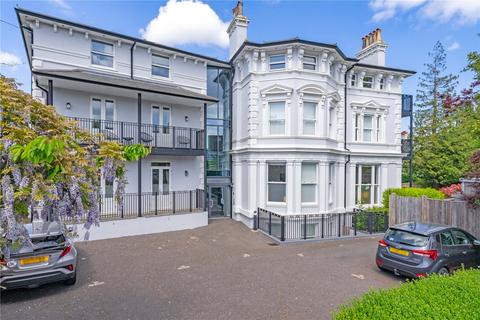 2 bedroom flat for sale, Landsdowne Road, Tunbridge Wells, Kent