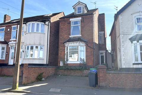 5 bedroom detached house to rent, Joinings Bank, Oldbury B68