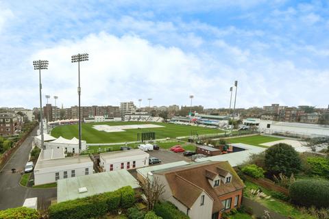 Flat - Cromwell Road, Hove, East Sussex, BN3