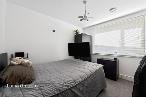 2 bedroom apartment for sale, Town Lane, Stanwell, Staines-Upon-Thames