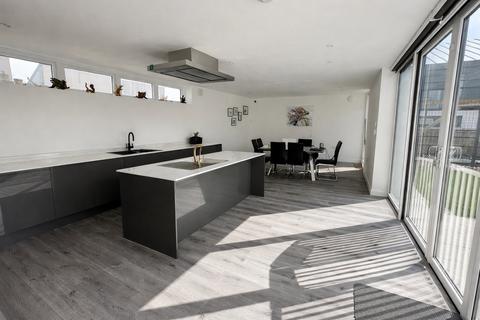 3 bedroom property to rent, Drovers Meadow, Bronllys, Brecon, LD3